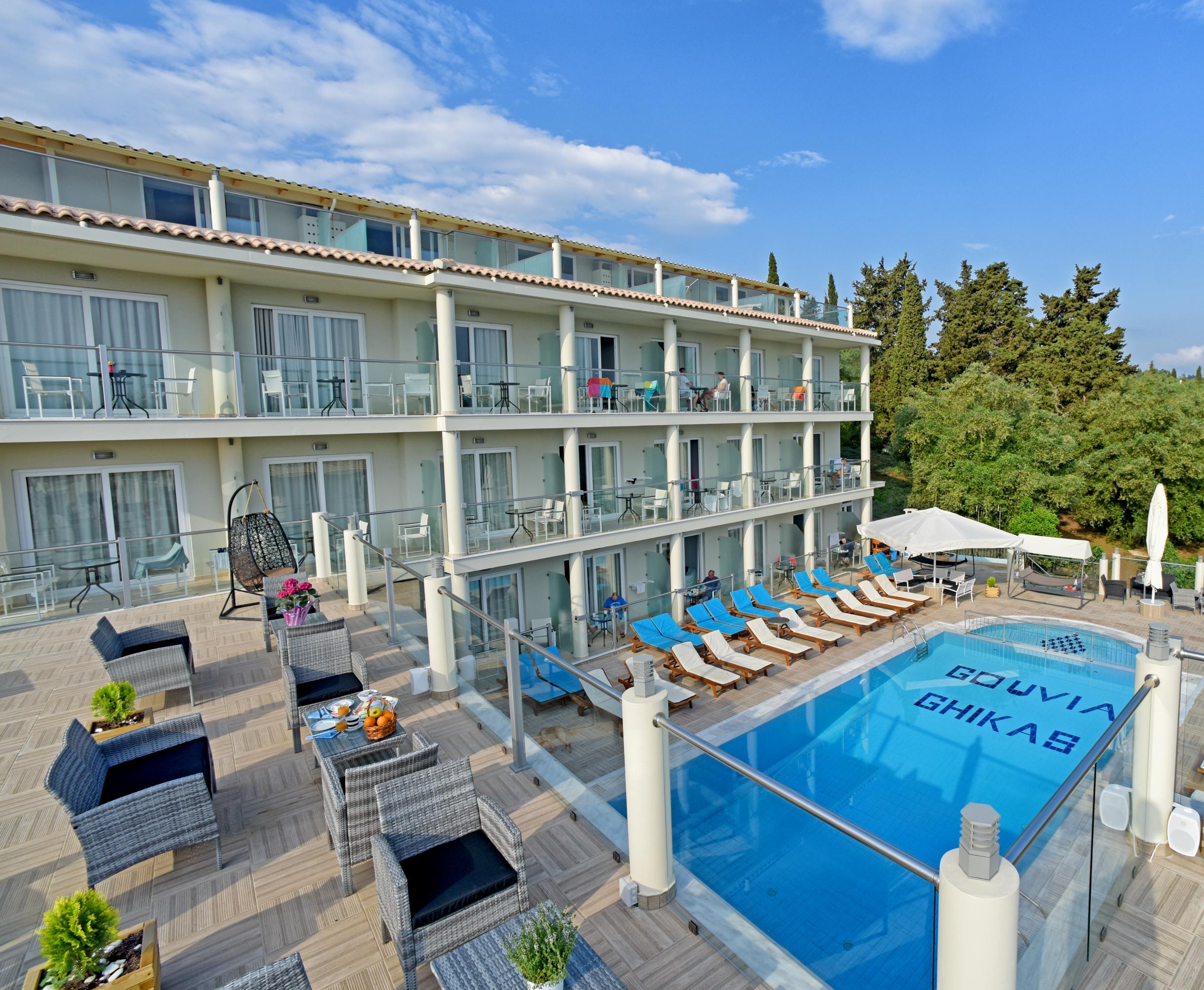 Palapart Gikas Suites And Studios 古维亚 外观 照片