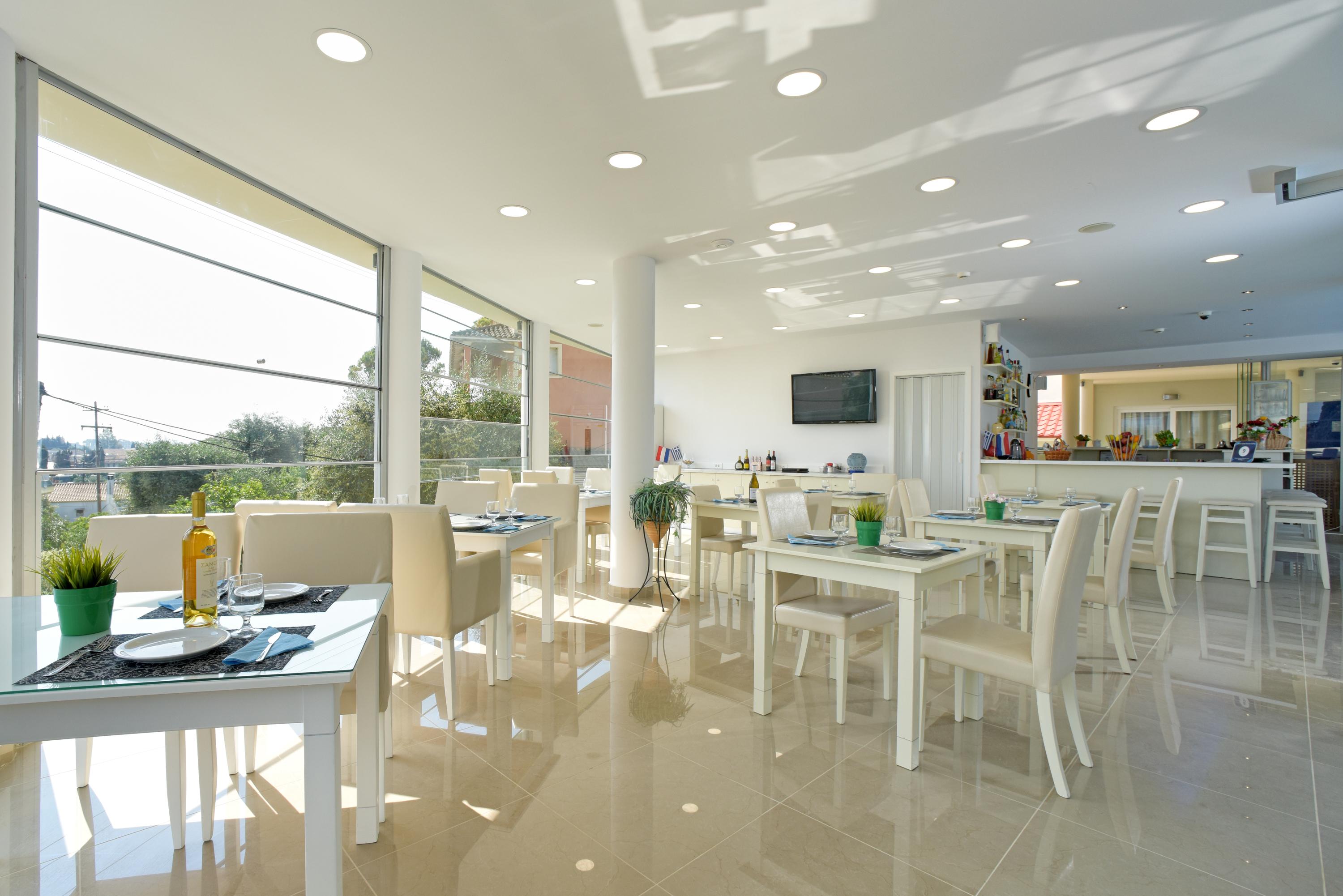 Palapart Gikas Suites And Studios 古维亚 外观 照片