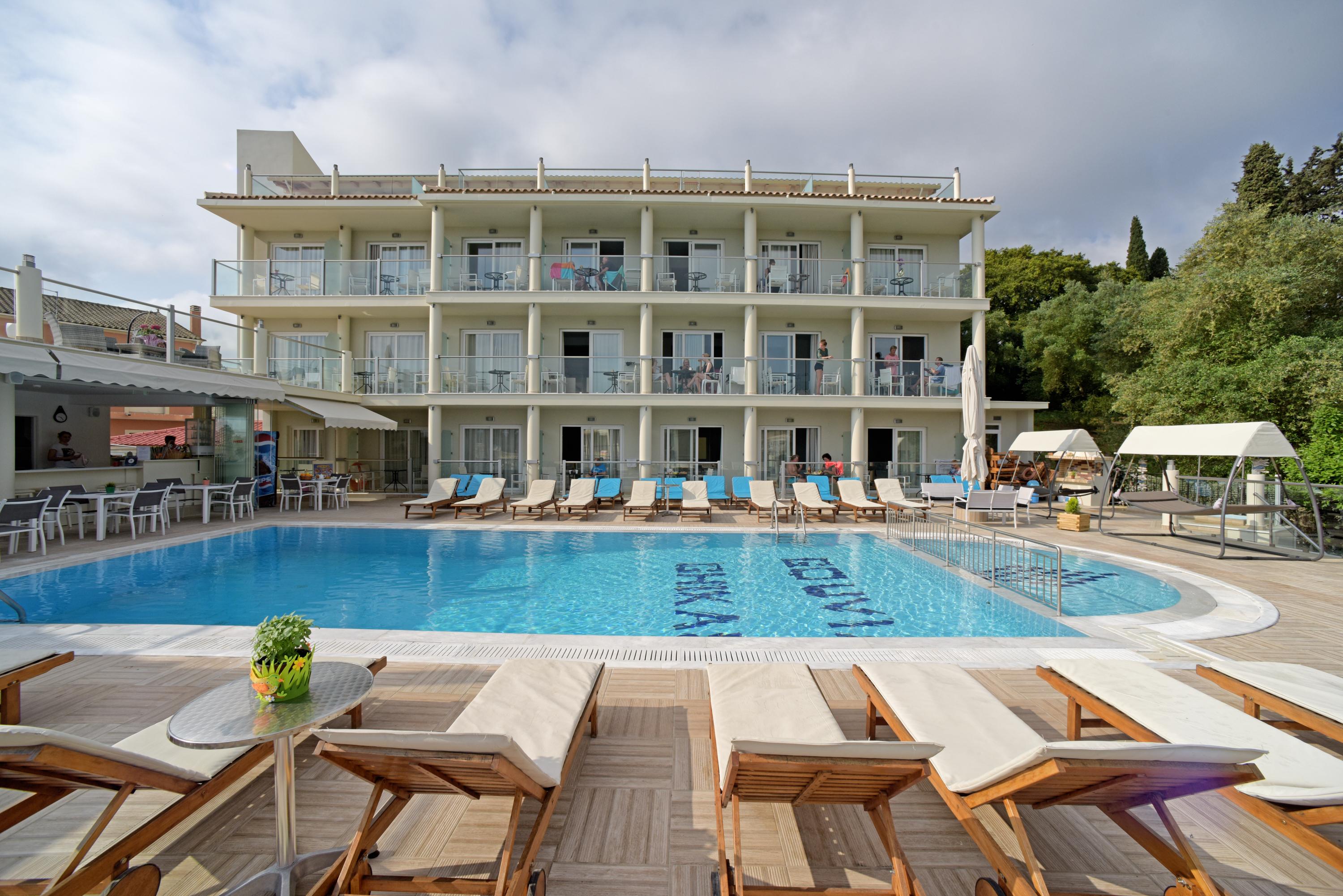 Palapart Gikas Suites And Studios 古维亚 外观 照片