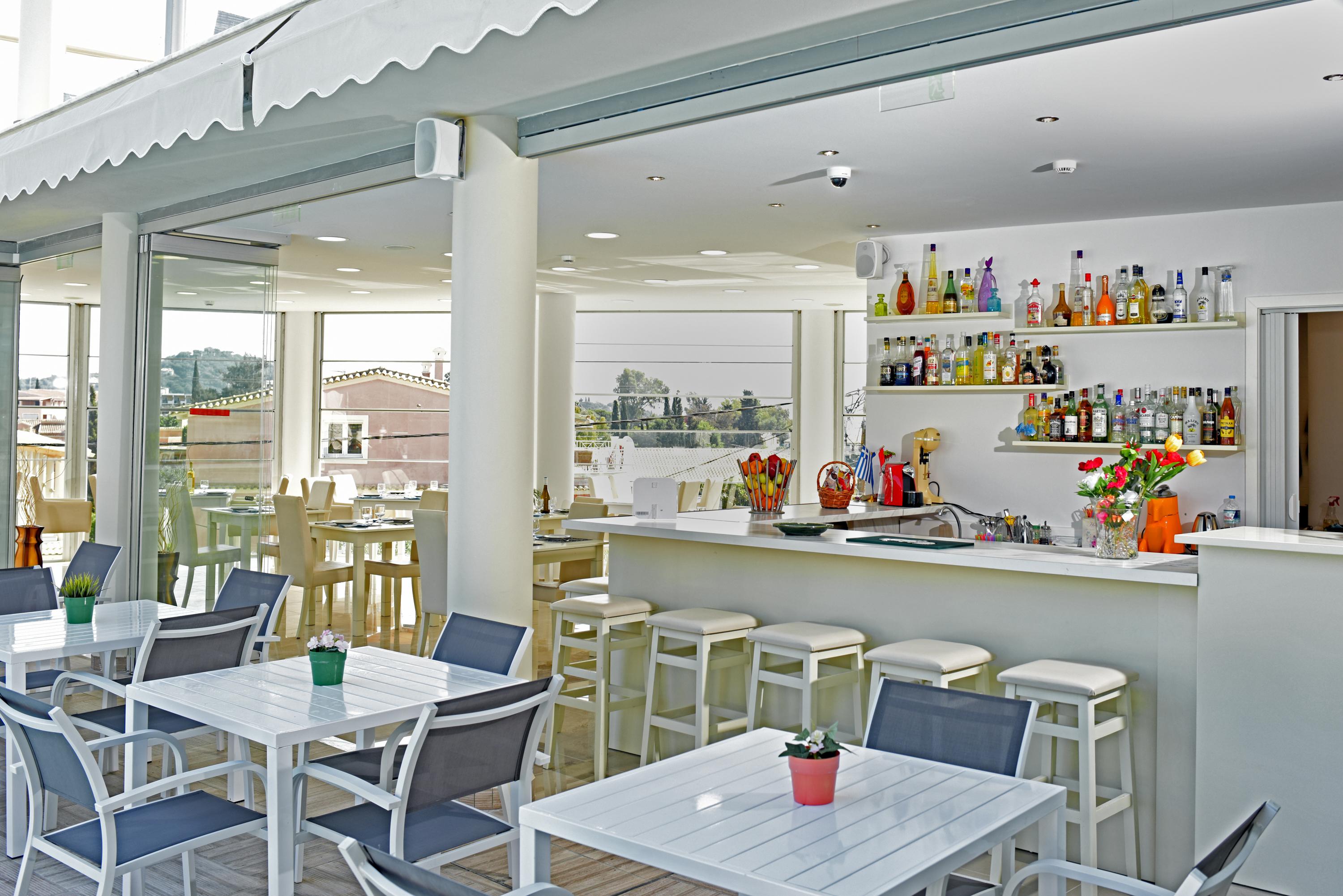 Palapart Gikas Suites And Studios 古维亚 外观 照片